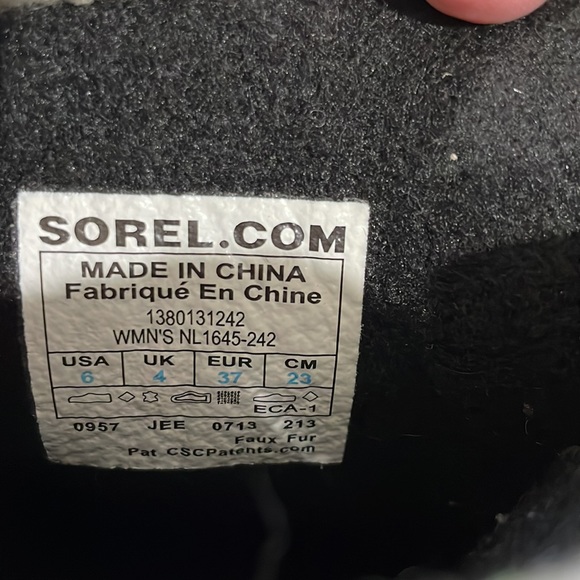 Sorel womens size 6 boots - Picture 6 of 9